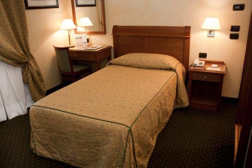 Touring Hotel